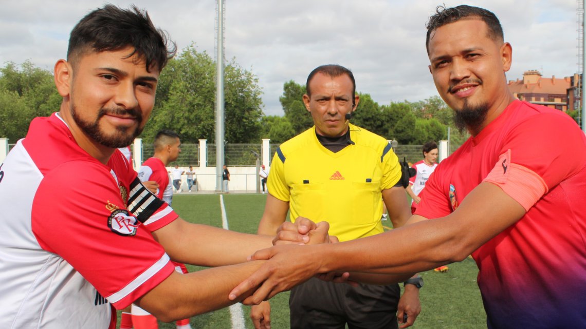Felicitaciones por la deportividad antes, durante y después del encuentro Image