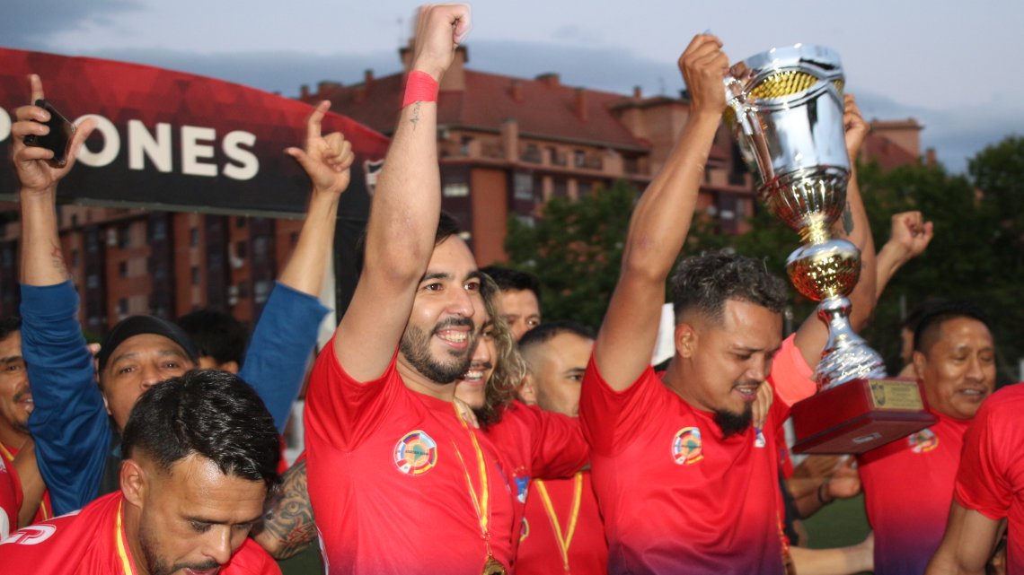 Emocionante Ceremonia de Premiación tras la Final de Máxima