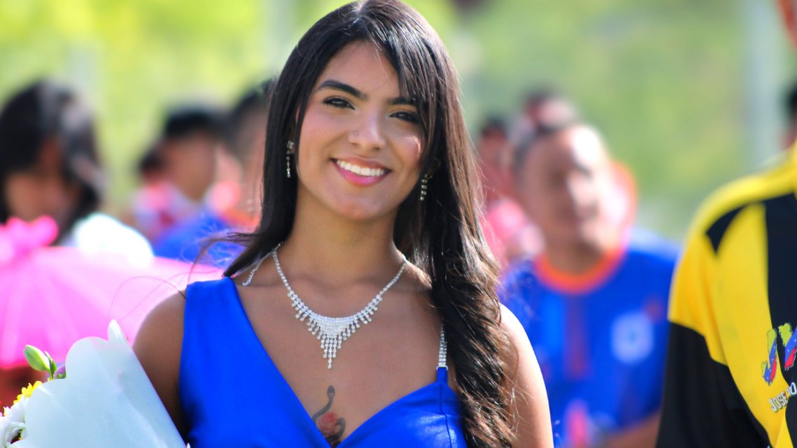 Presentación Oficial de las Madrinas en la Inauguración del Torneo 2024